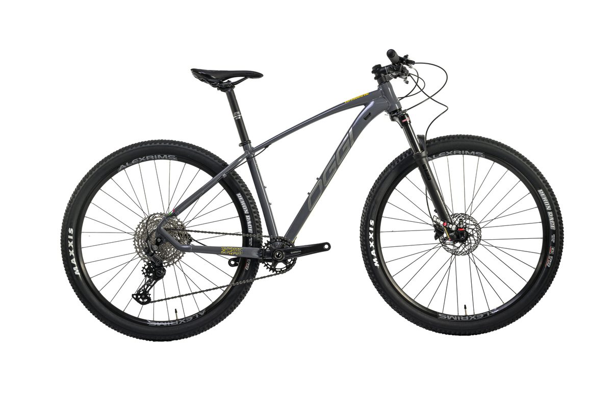 Bicicleta OGGI na Dual Giro Bike